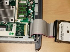 Igel mit angeschlossener 2,5" HDD